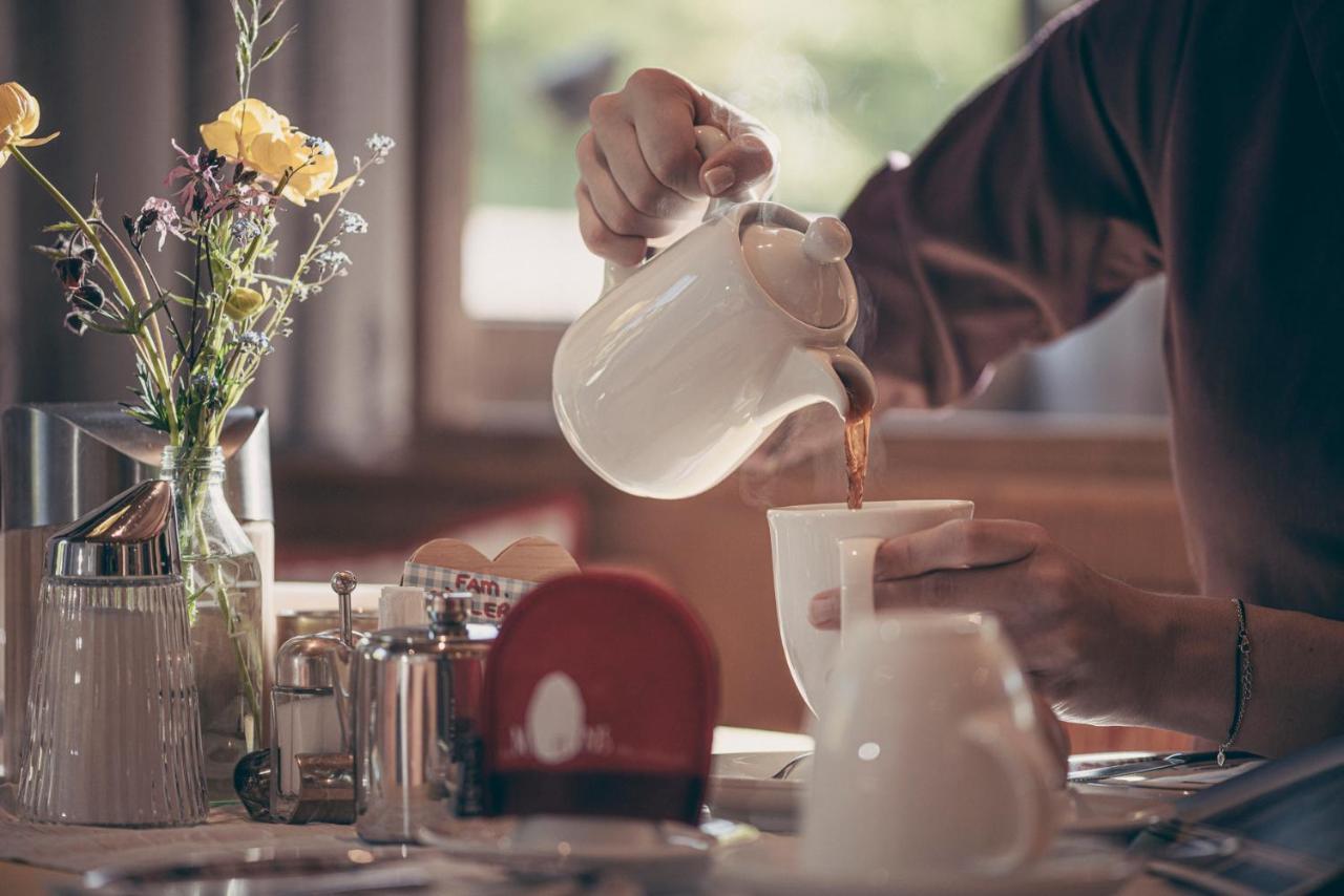 Cafe Pension Koller 브릭센임탈 외부 사진