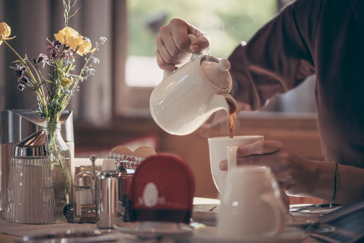 Cafe Pension Koller 호텔 브릭센임탈 외부 사진